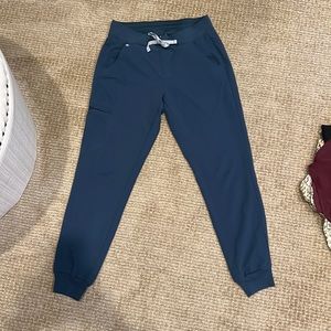 Figs scrubs dark Harbor Zamora